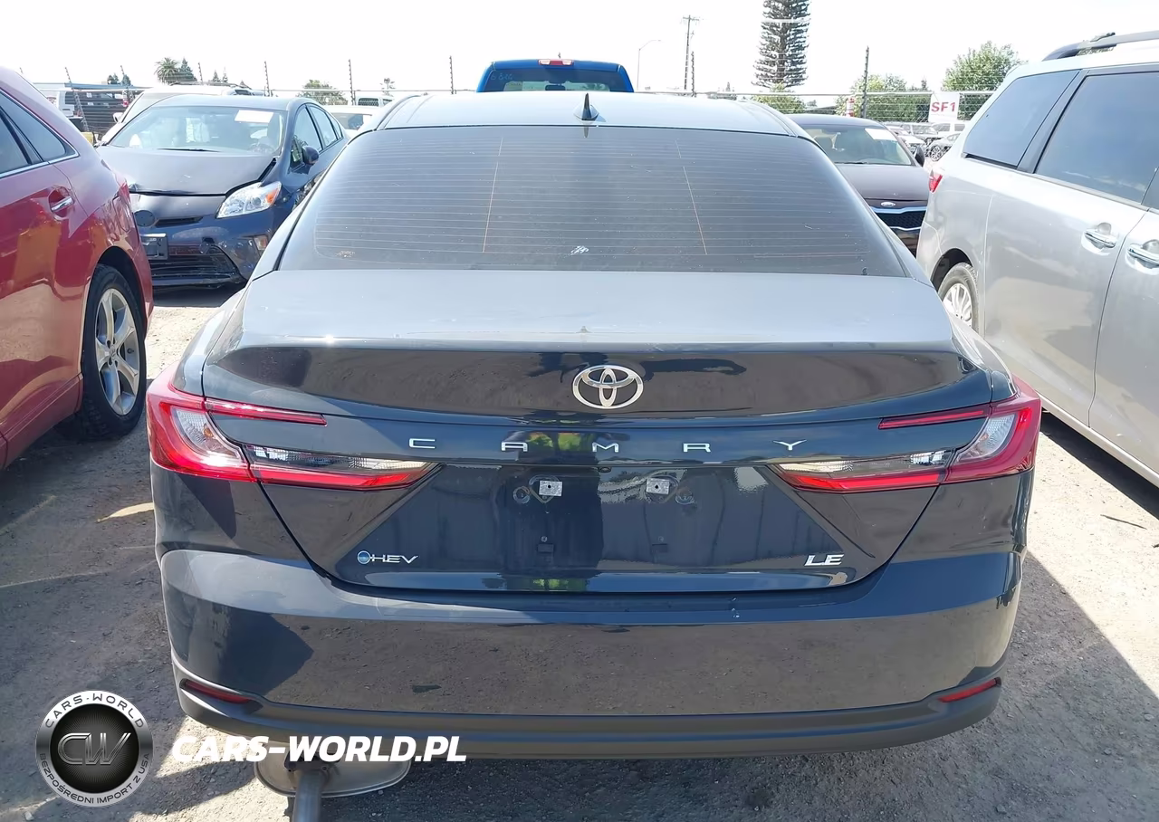 2026 Toyota Camry Le VIN:4T1DAACK2TU286685 - 17