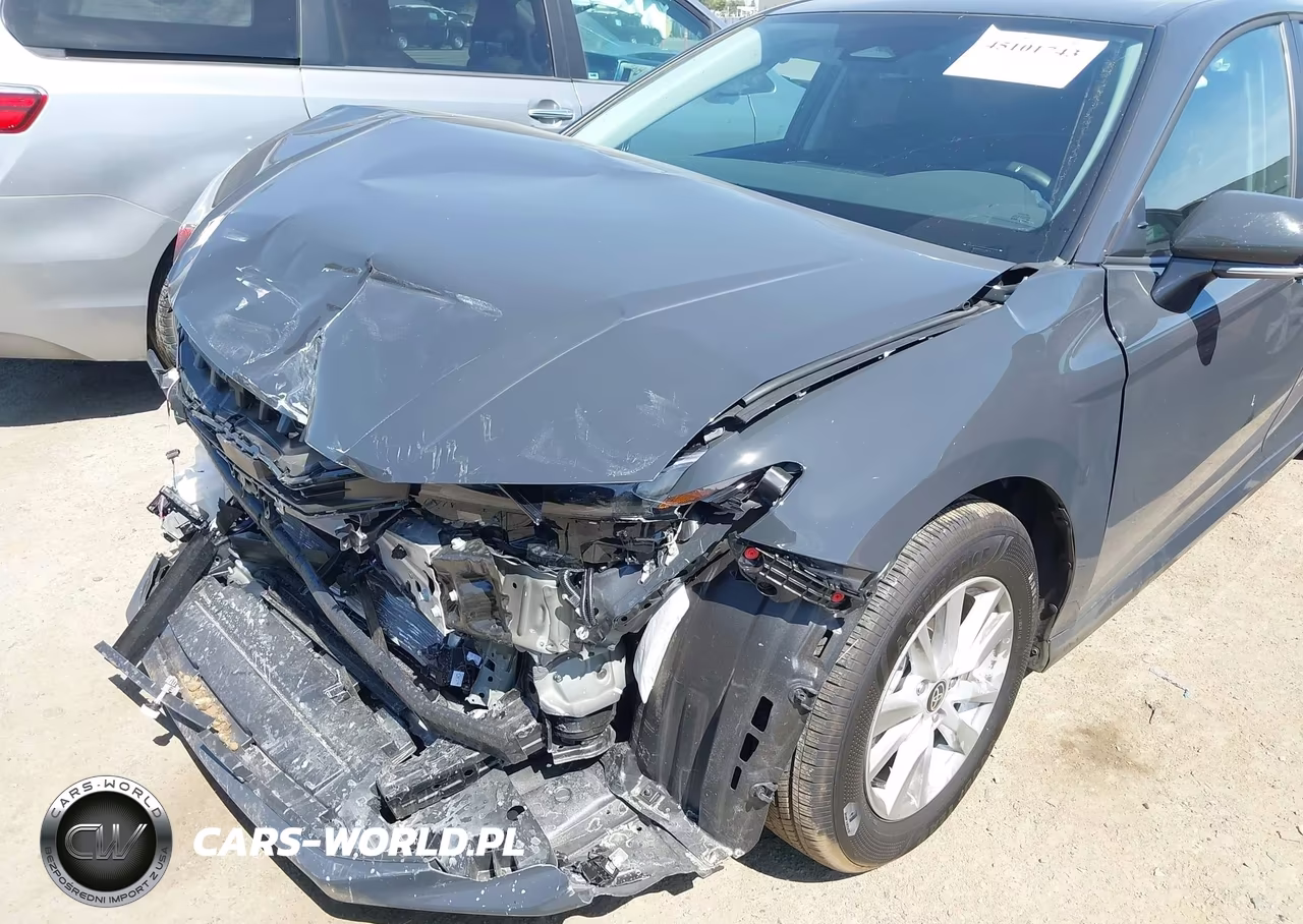 2026 Toyota Camry Le VIN:4T1DAACK2TU286685 - 19