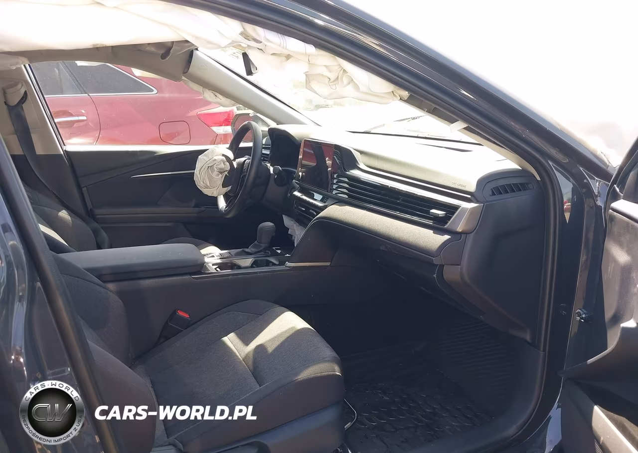 2026 Toyota Camry Le VIN:4T1DAACK2TU286685 - 5