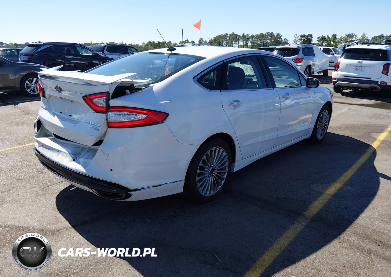 2015 Ford Fusion Titanium VIN:3FA6P0K9XFR152433 - 4