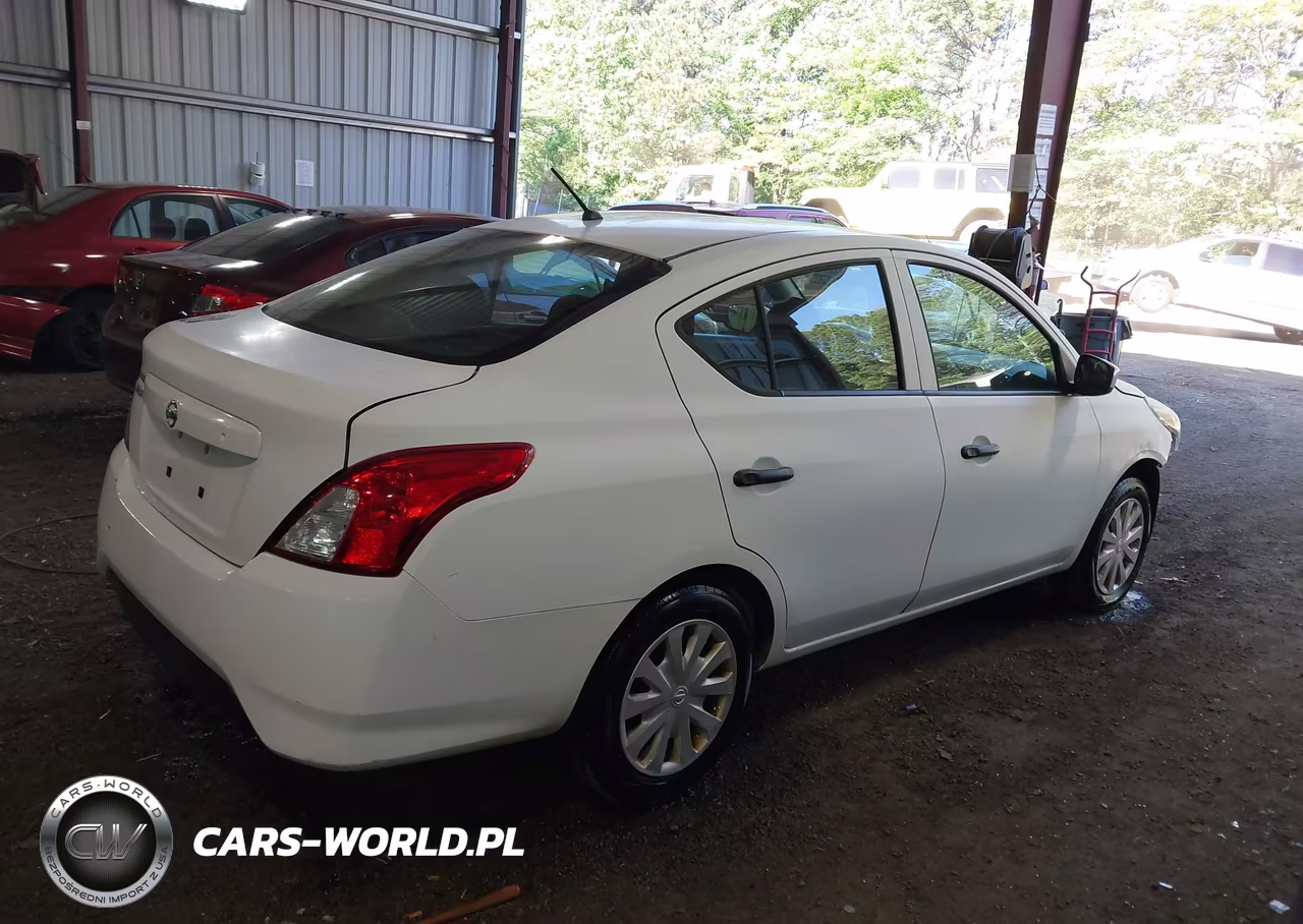 2016 Nissan Versa 1.6 S VIN:3N1CN7AP6GL834373 - 4