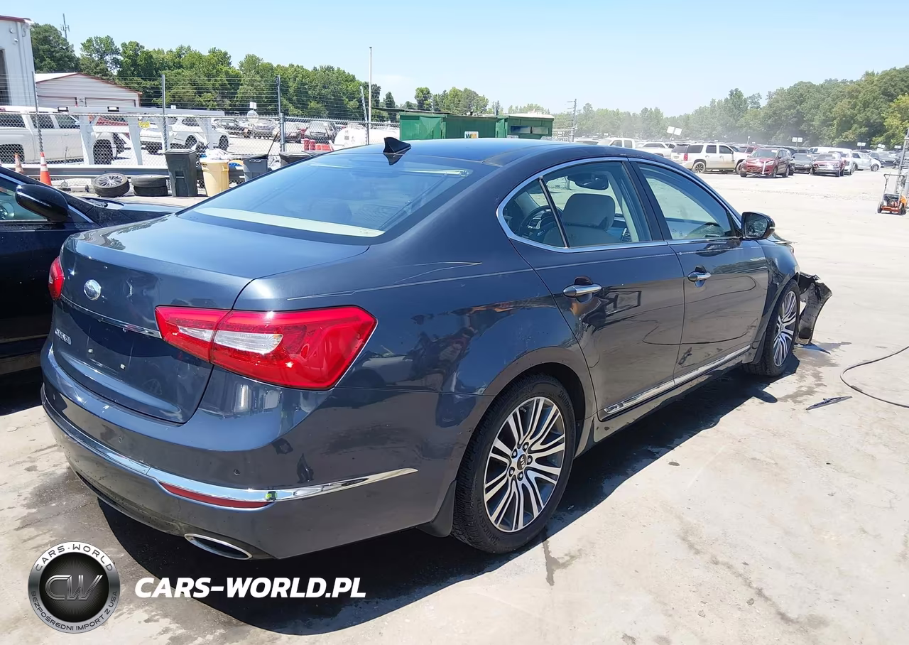 2014 Kia Cadenza Premium VIN:KNALN4D71E5132267 - 4
