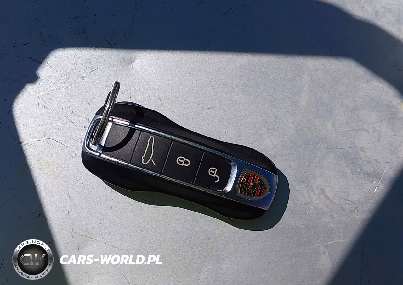 2018 Porsche Panamera 4 VIN:WP0AA2A76JL115260 - 11