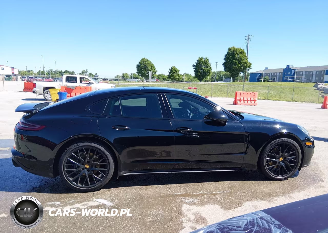 2018 Porsche Panamera 4 VIN:WP0AA2A76JL115260 - 13