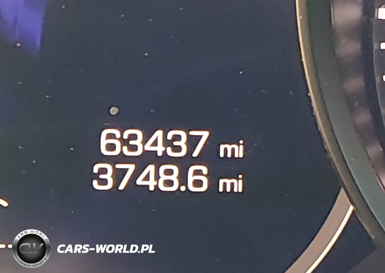 2018 Porsche Panamera 4 VIN:WP0AA2A76JL115260 - 15