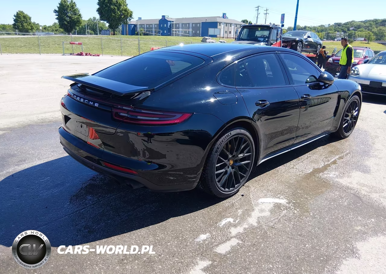 2018 Porsche Panamera 4 VIN:WP0AA2A76JL115260 - 4