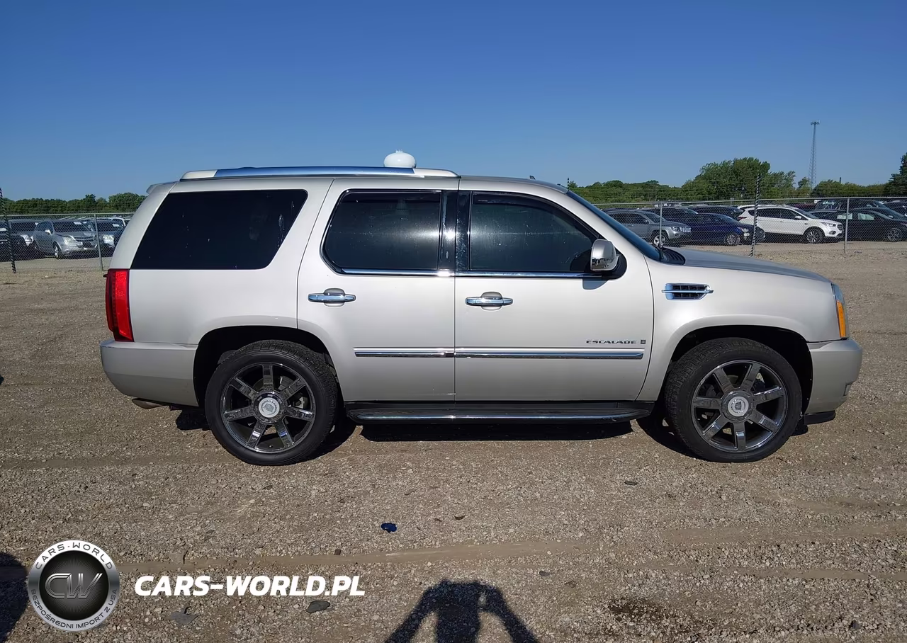 2007 Cadillac Escalade Standard VIN:1GYFK63857R426985 - 13