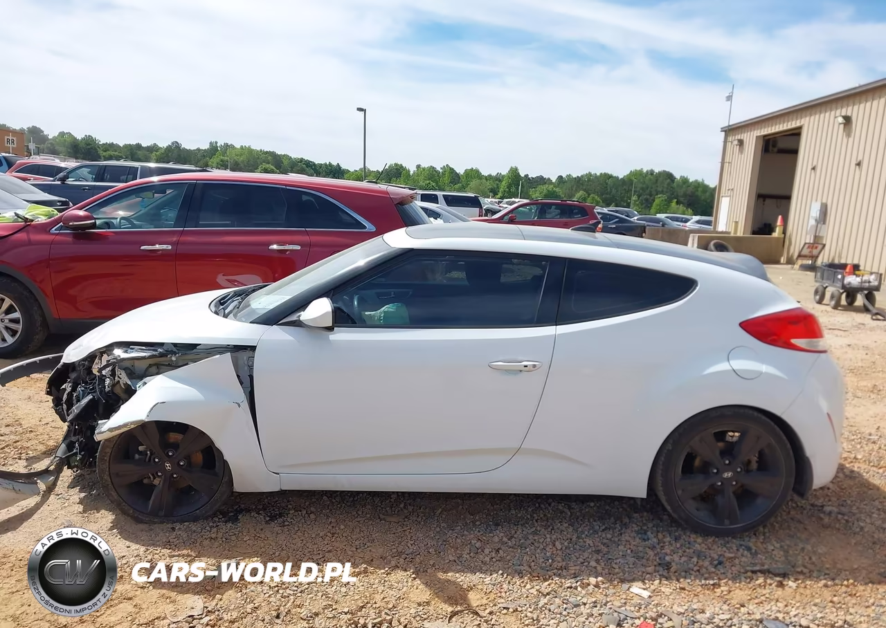 2017 Hyundai Veloster Value Edition VIN:KMHTC6AD1HU319576 - 14