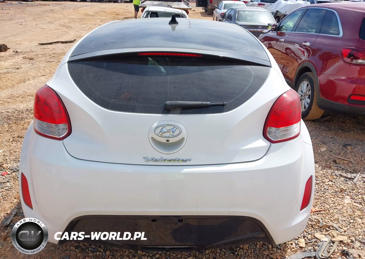 2017 Hyundai Veloster Value Edition VIN:KMHTC6AD1HU319576 - 16