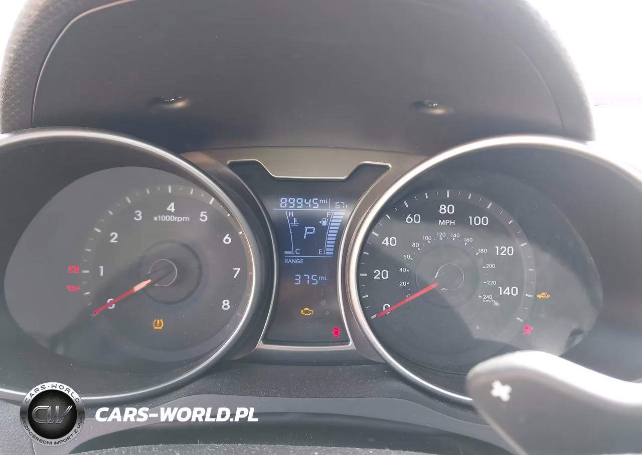 2017 Hyundai Veloster Value Edition VIN:KMHTC6AD1HU319576 - 7