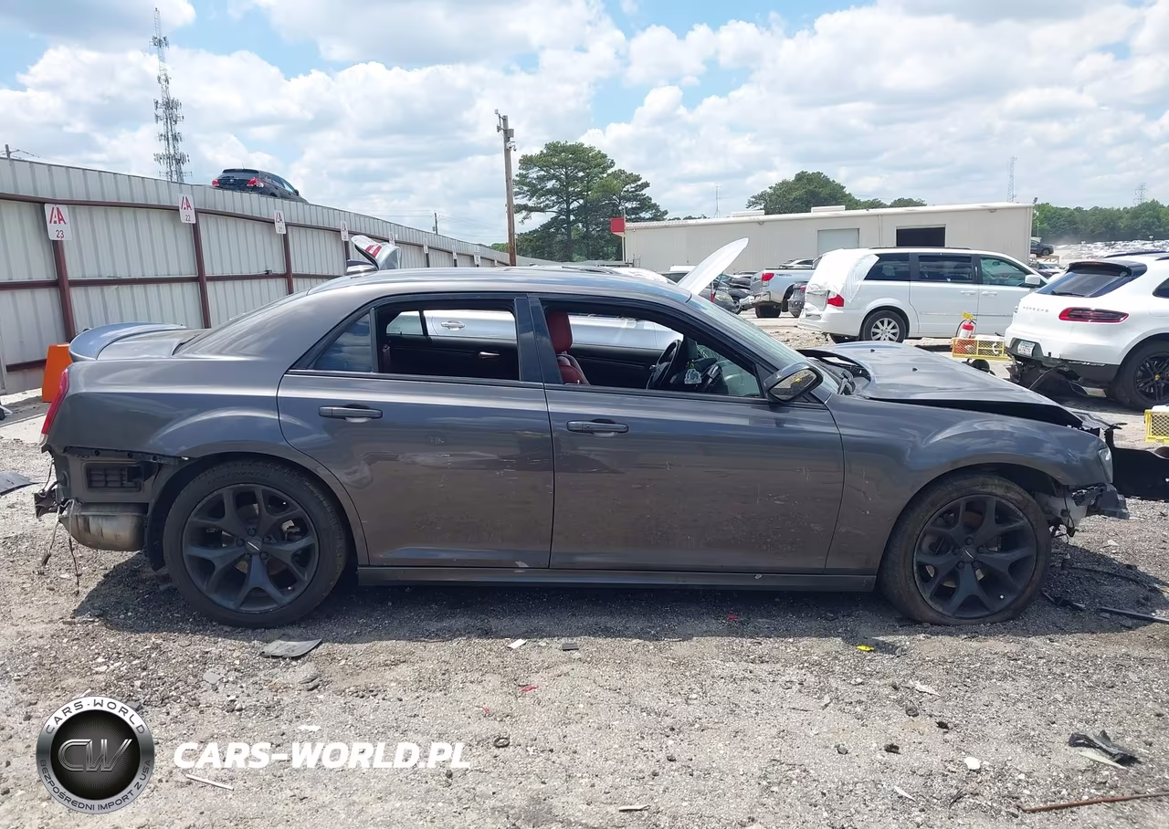 2021 Chrysler 300 300S VIN:2C3CCABTXMH649201 - 13