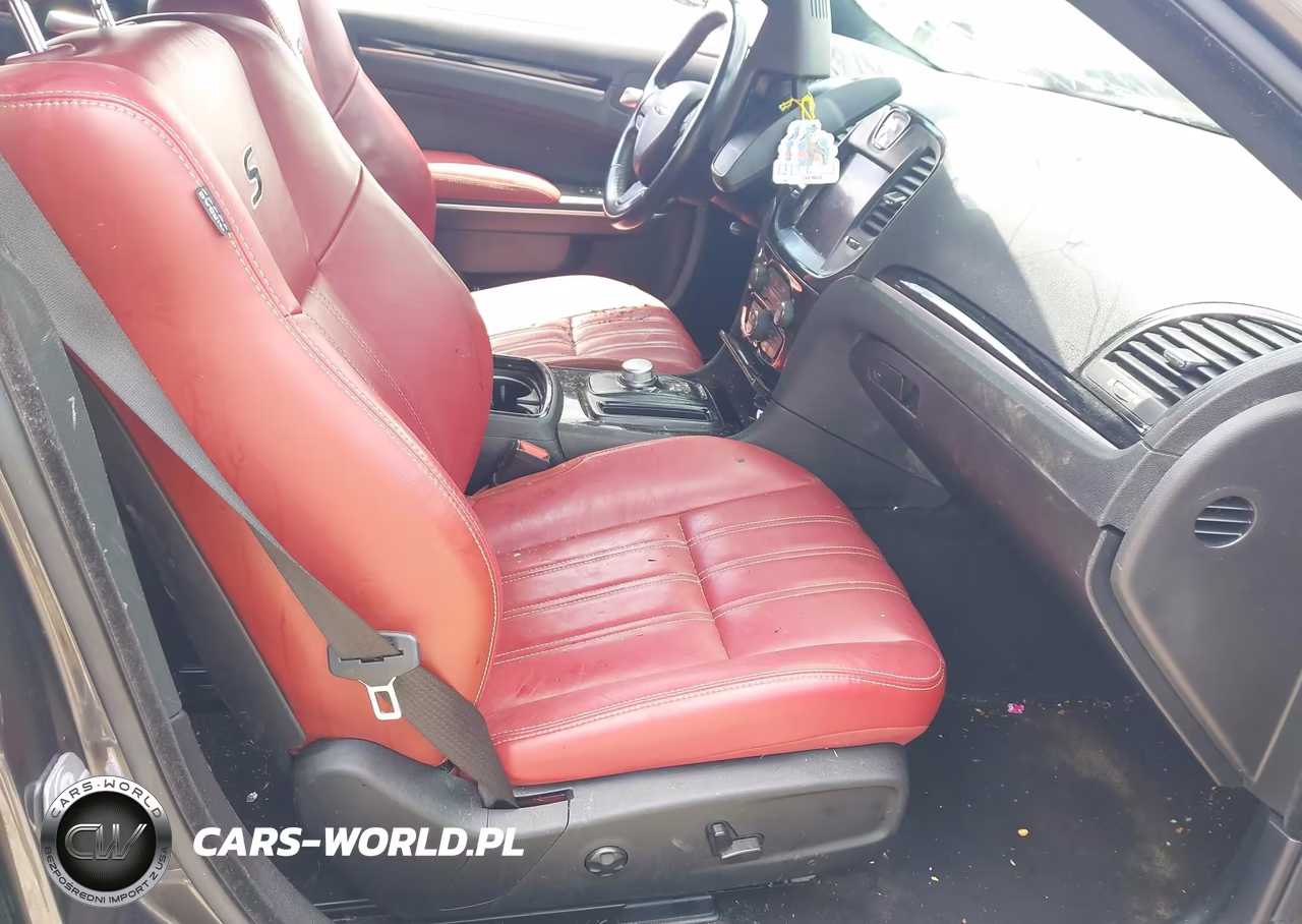 2021 Chrysler 300 300S VIN:2C3CCABTXMH649201 - 5