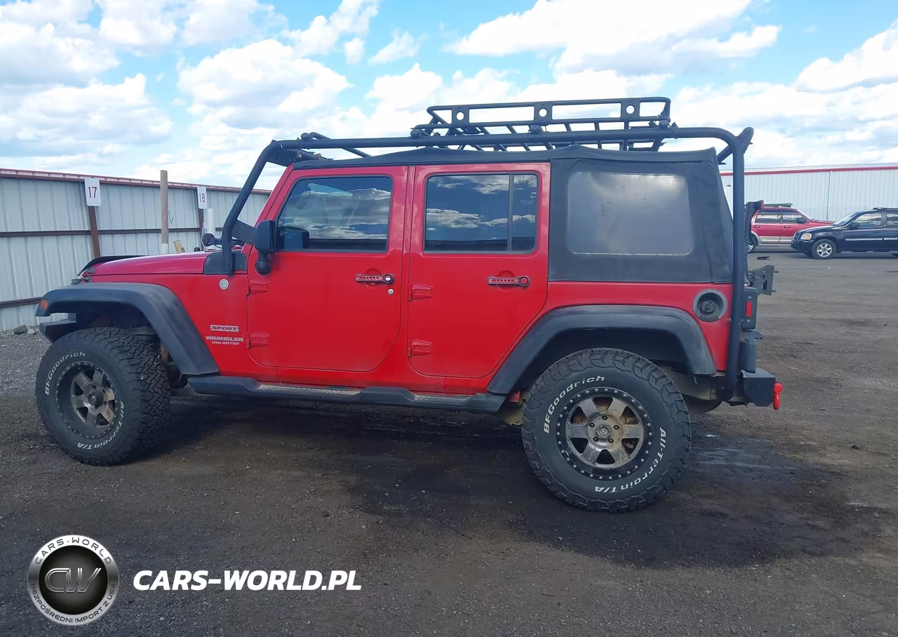 2010 Jeep Wrangler Unlimited Sport VIN:1J4HA3H14AL106136 - 15
