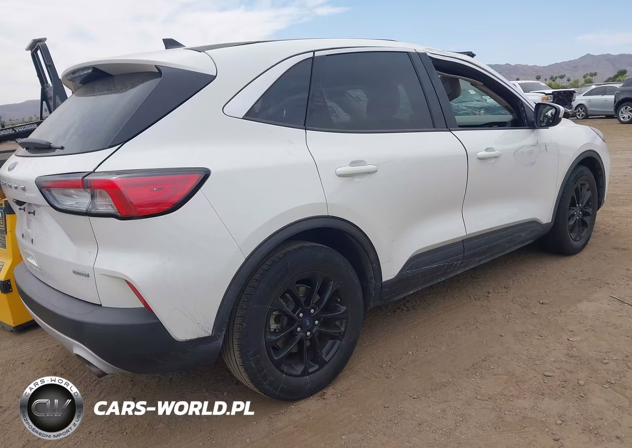 2020 Ford Escape Se VIN:1FMCU0G61LUA32038 - 4