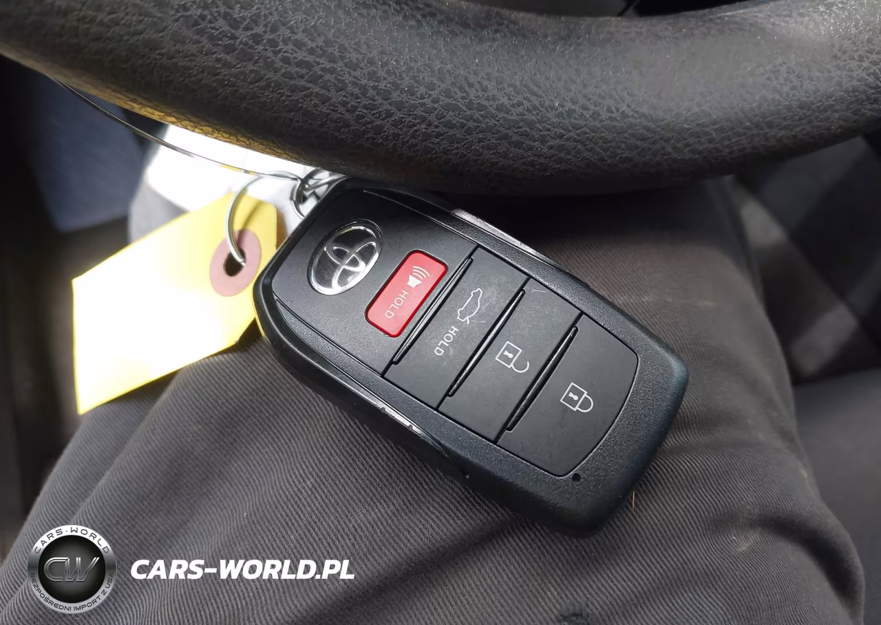 2026 Toyota Corolla Hybrid Hybrid Le VIN:JTDBDMHE5T3028710 - 11