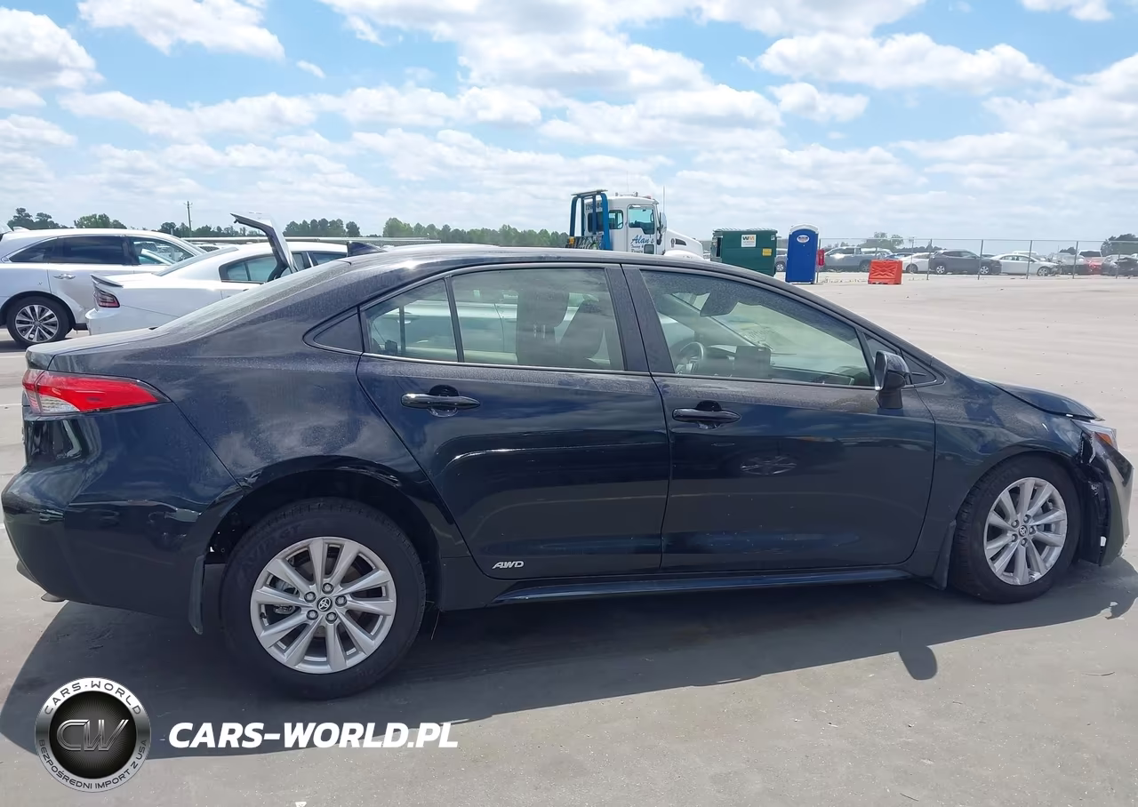 2026 Toyota Corolla Hybrid Hybrid Le VIN:JTDBDMHE5T3028710 - 13