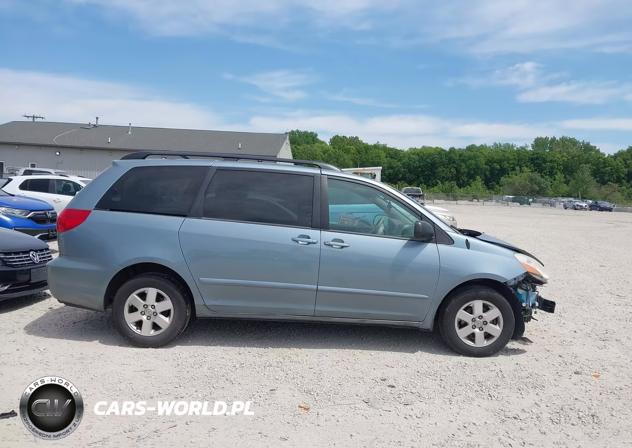 2010 Toyota Sienna Le VIN:5TDKK4CC0AS313032 - 14