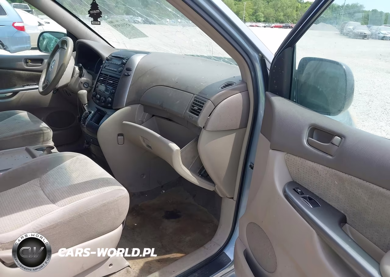 2010 Toyota Sienna Le VIN:5TDKK4CC0AS313032 - 5