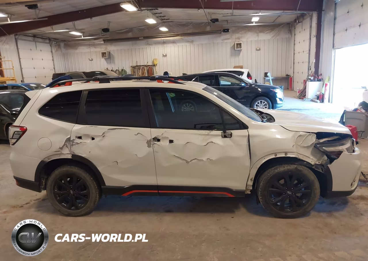 2019 Subaru Forester Sport VIN:JF2SKAJC6KH422345 - 13