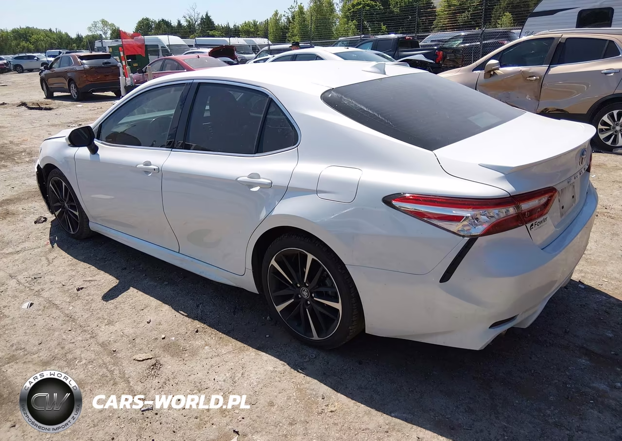 2020 Toyota Camry Xse VIN:4T1K61AKXLU935533 - 3