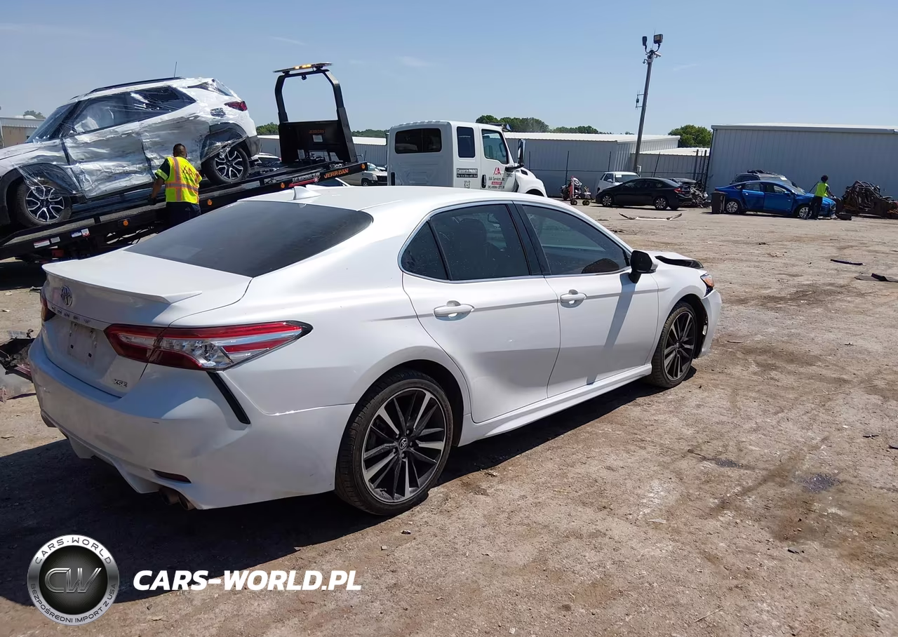 2020 Toyota Camry Xse VIN:4T1K61AKXLU935533 - 4