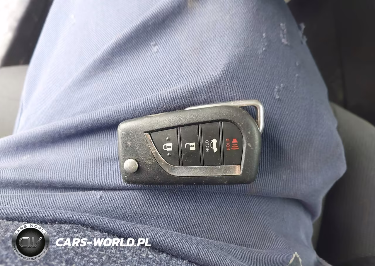 2022 Toyota Corolla Le VIN:5YFEPMAE8NP324250 - 11