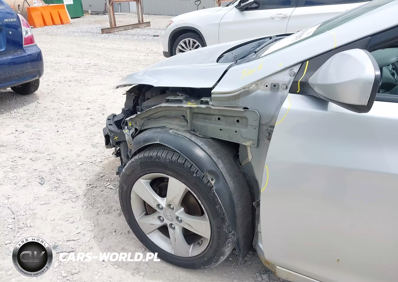 2013 Hyundai Elantra Gls VIN:5NPDH4AEXDH342012 - 12