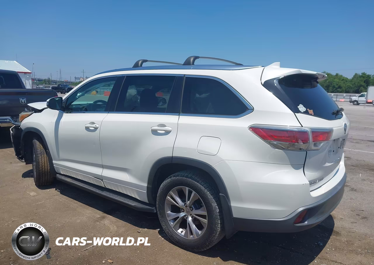 2015 Toyota Highlander Xle V6 VIN:5TDKKRFH0FS058698 - 14