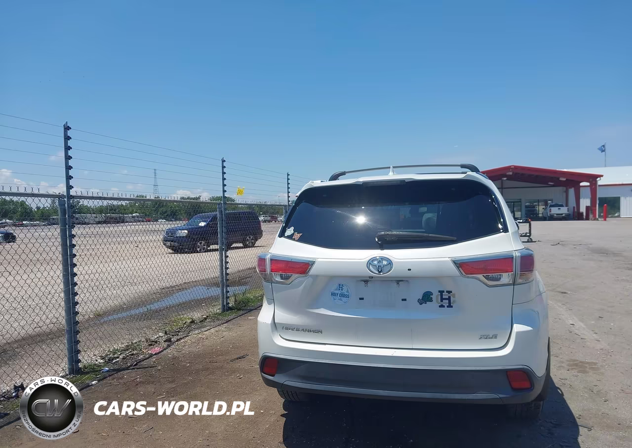 2015 Toyota Highlander Xle V6 VIN:5TDKKRFH0FS058698 - 16