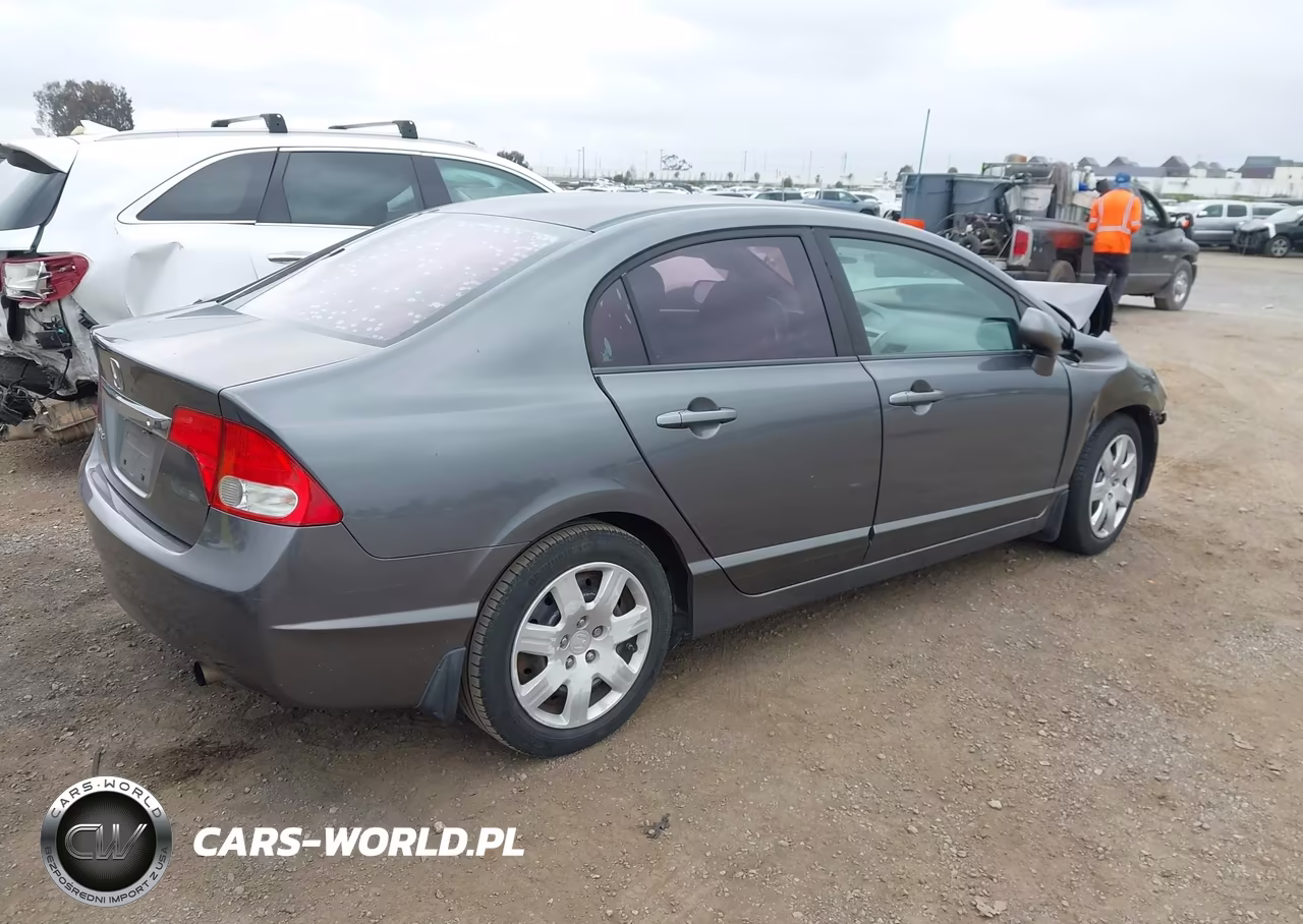 2010 Honda Civic Lx VIN:19XFA1F5XAE045987 - 4