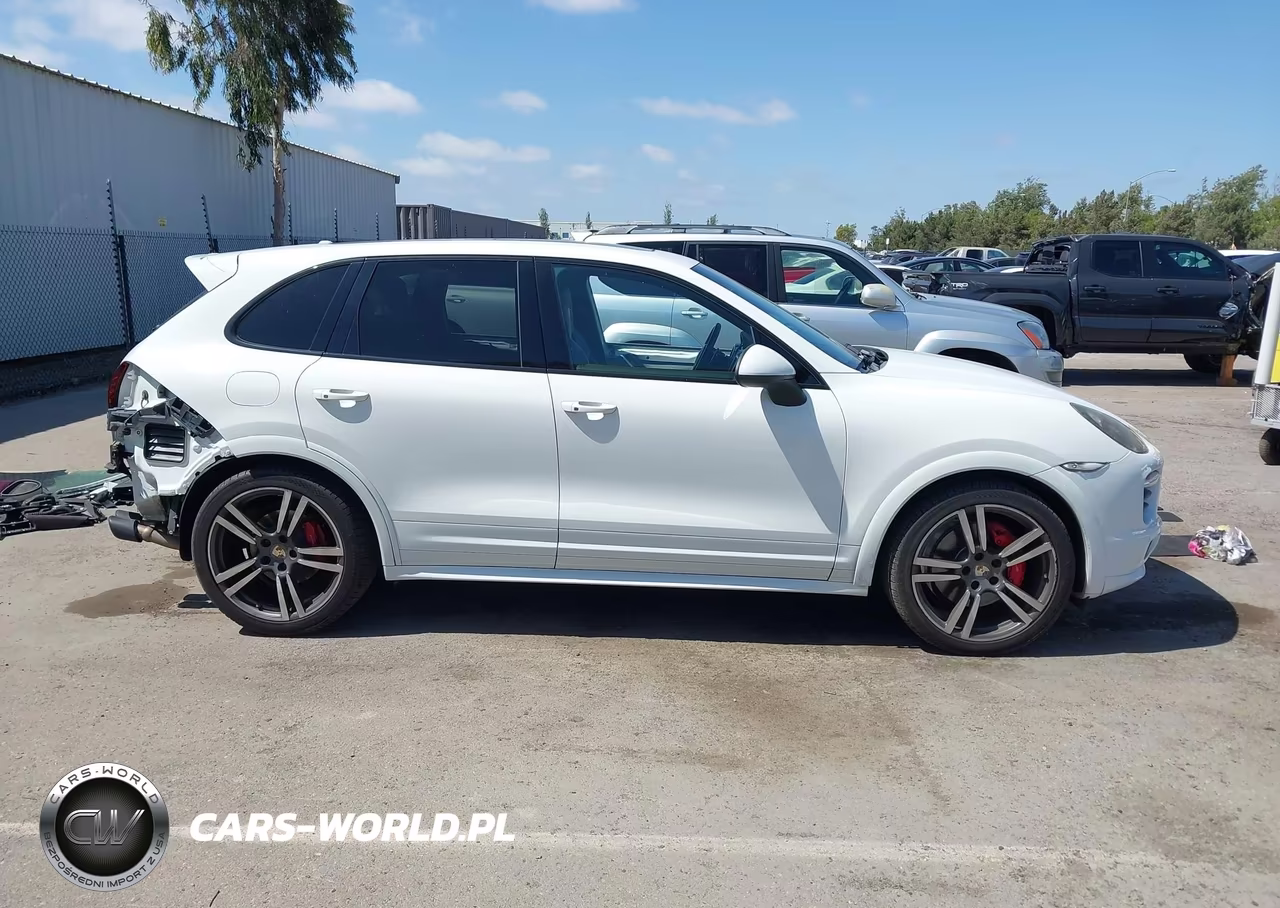 2013 Porsche Cayenne Gts VIN:WP1AD2A28DLA75407 - 14