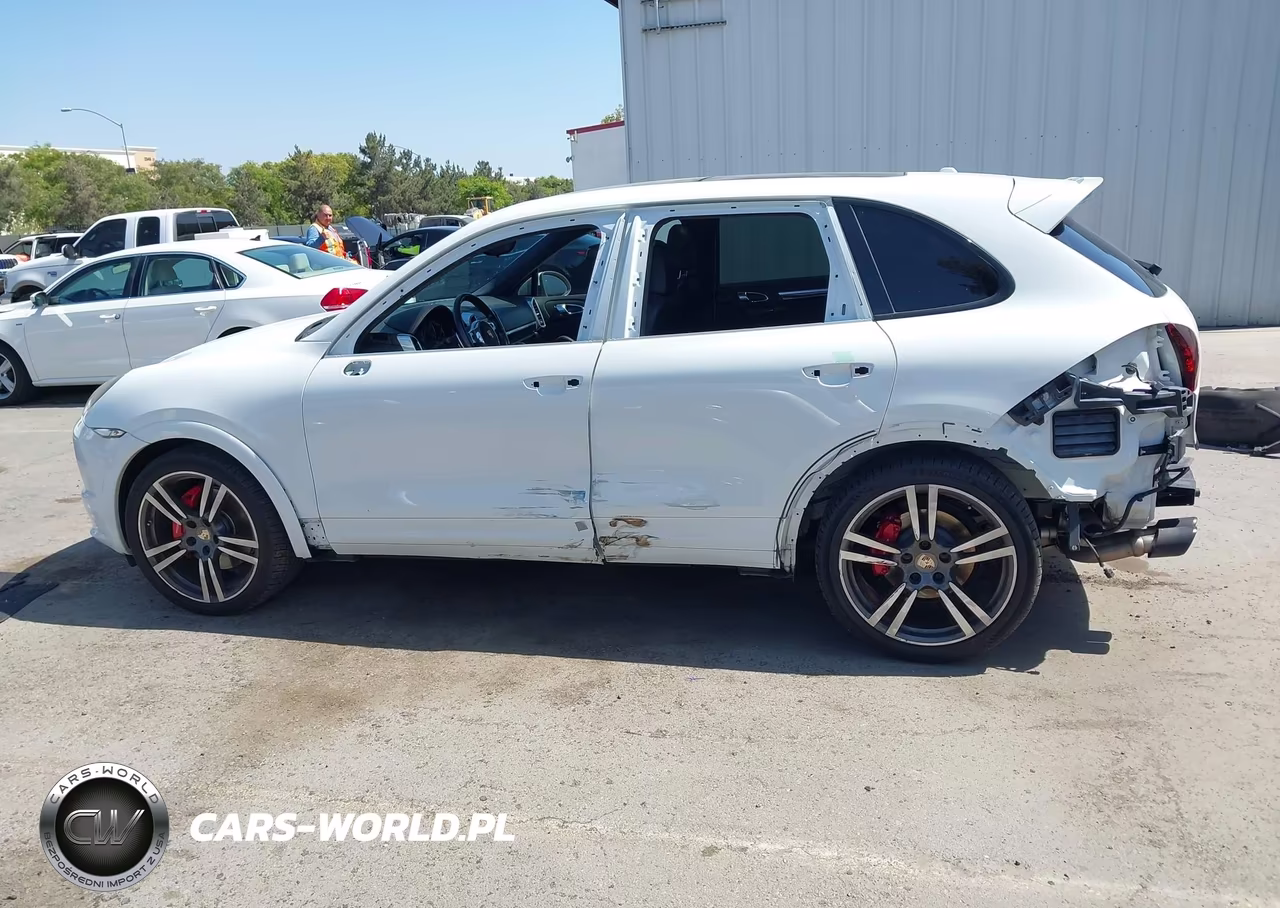 2013 Porsche Cayenne Gts VIN:WP1AD2A28DLA75407 - 15