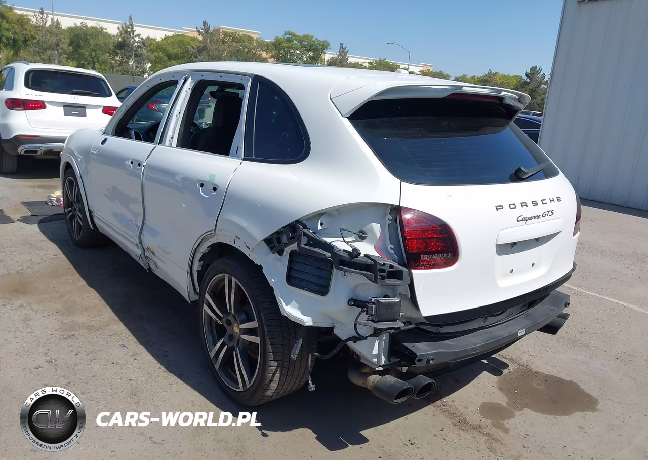 2013 Porsche Cayenne Gts VIN:WP1AD2A28DLA75407 - 18