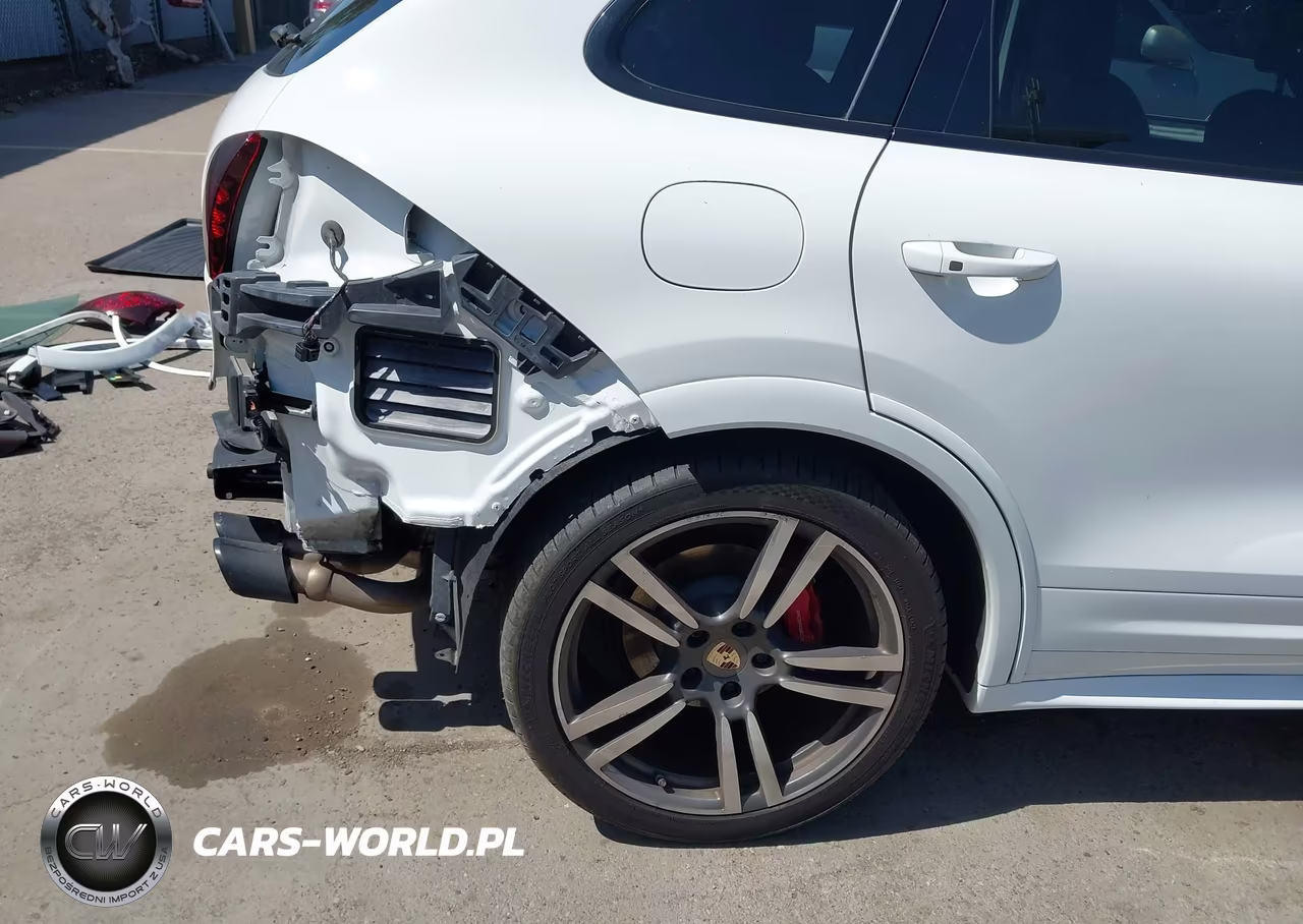 2013 Porsche Cayenne Gts VIN:WP1AD2A28DLA75407 - 22