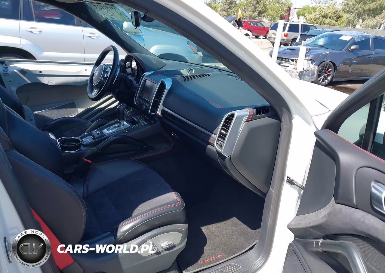 2013 Porsche Cayenne Gts VIN:WP1AD2A28DLA75407 - 5