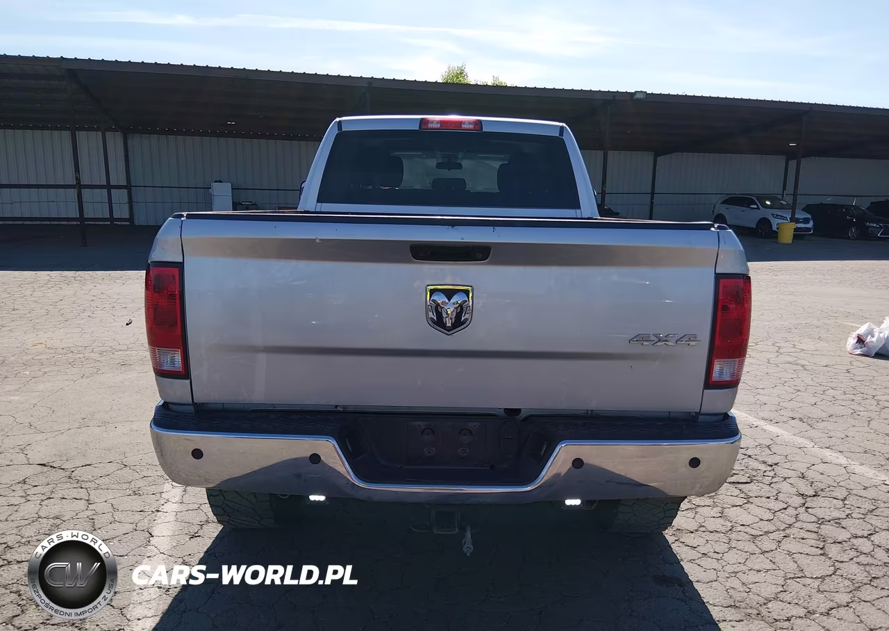 2017 Ram 2500 Tradesman 4X4 6'4 Box VIN:3C6UR5CL0HG720911 - 17