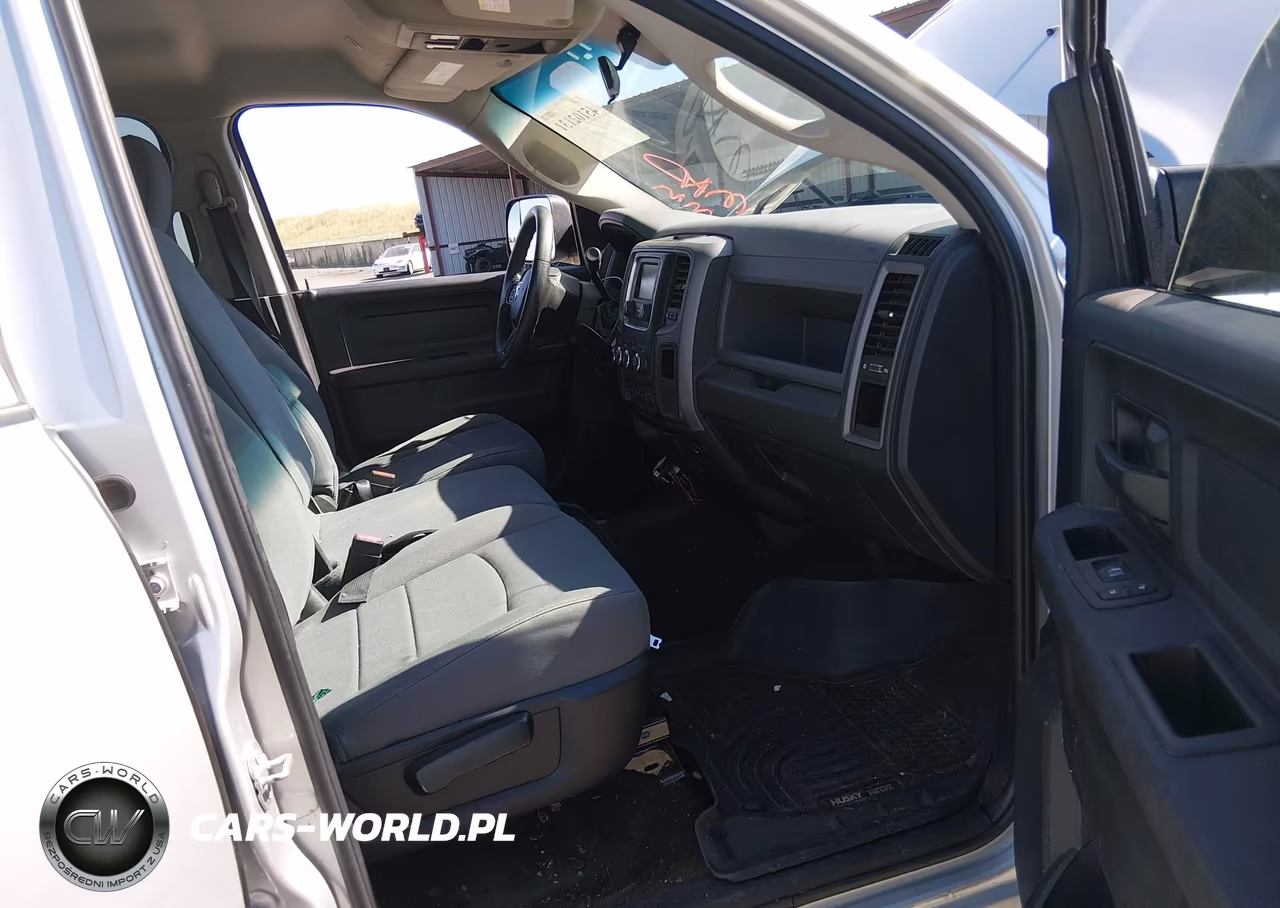 2017 Ram 2500 Tradesman 4X4 6'4 Box VIN:3C6UR5CL0HG720911 - 5