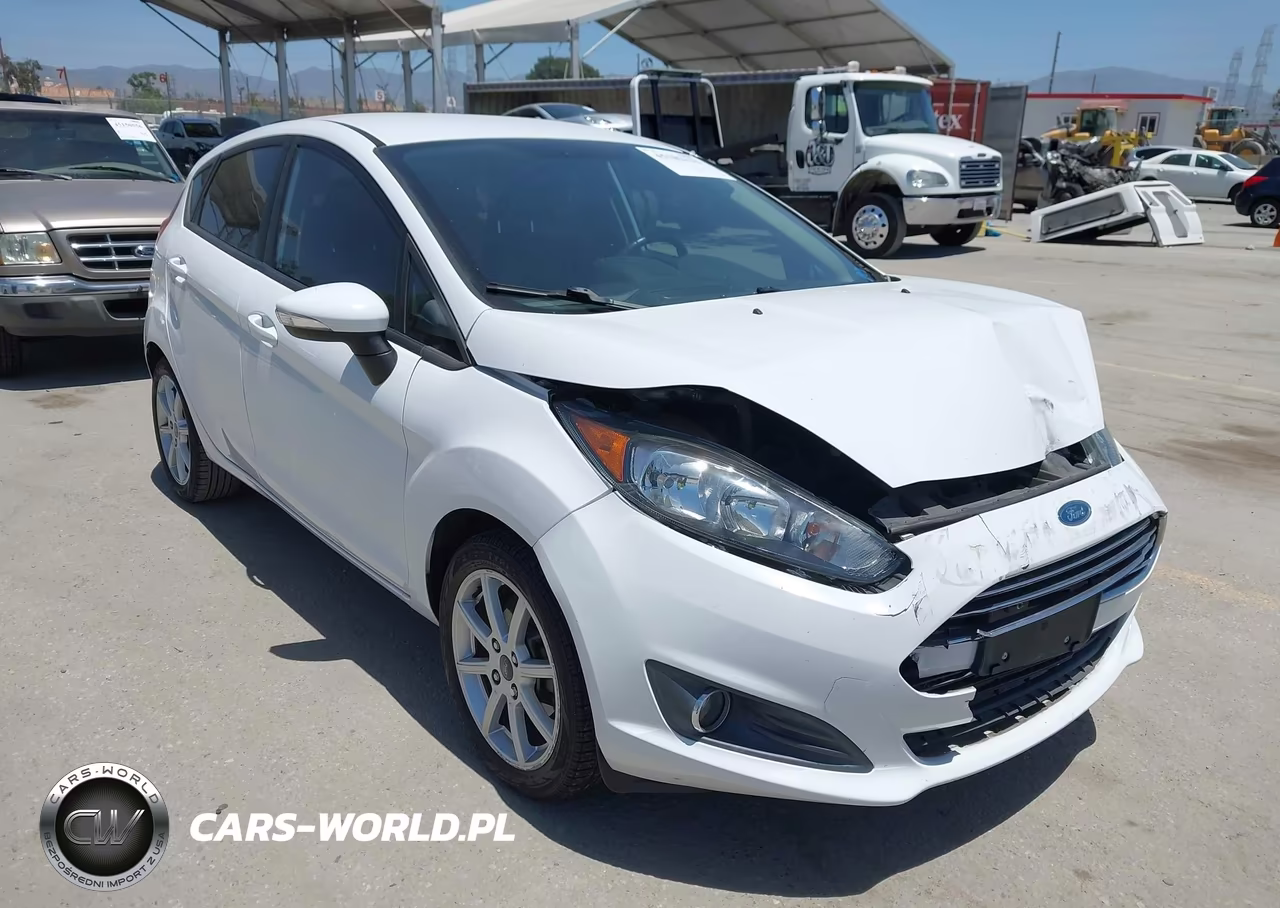 2015 Ford Fiesta Se – zdjęcie 1 z 16