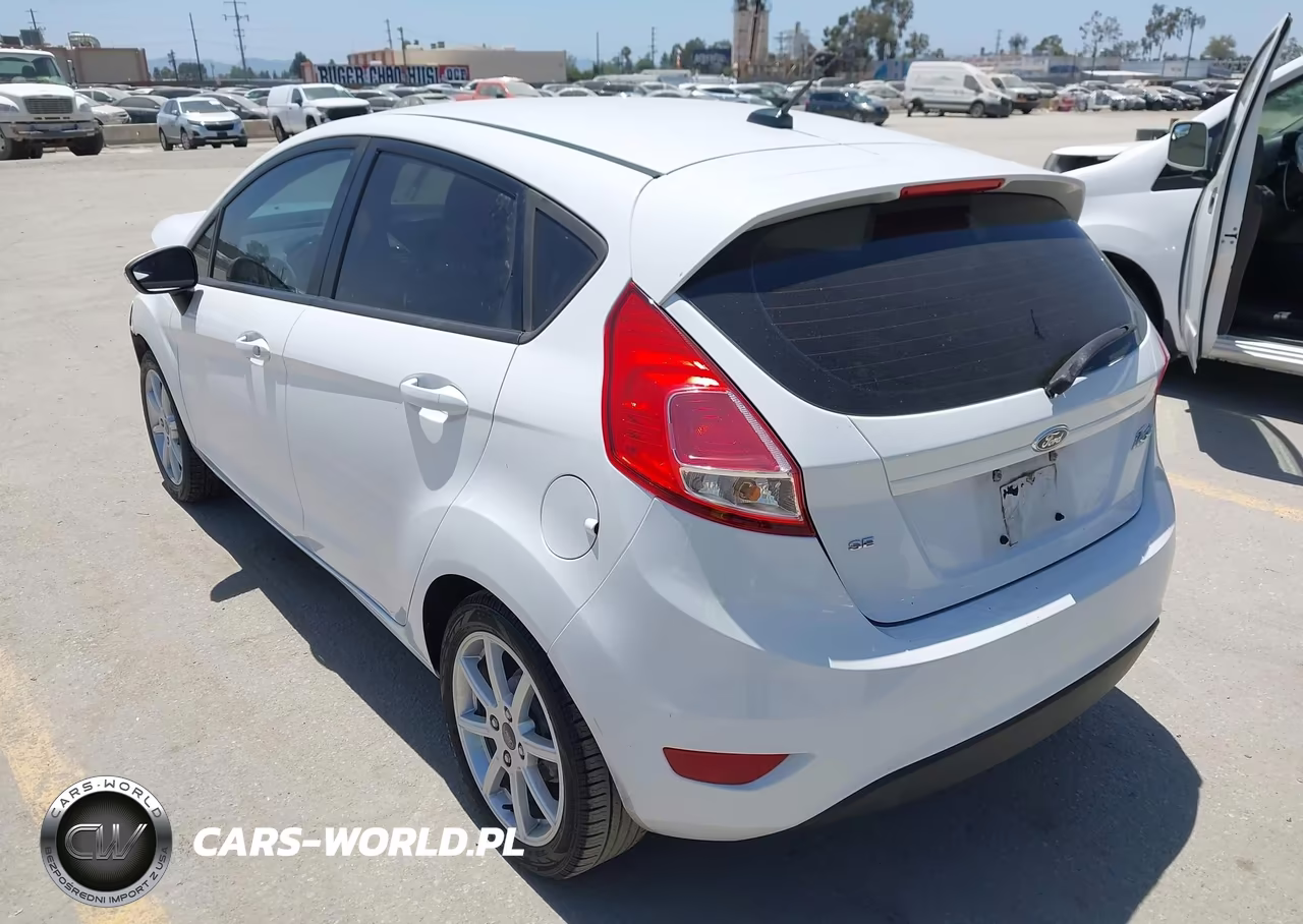 2015 Ford Fiesta Se VIN:3FADP4EJ5FM118224 - 3