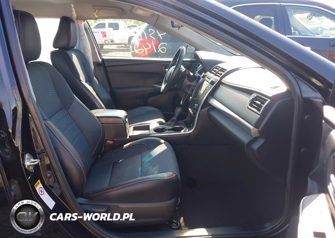 2015 Toyota Camry Se VIN:4T1BF1FK2FU930355 - 5
