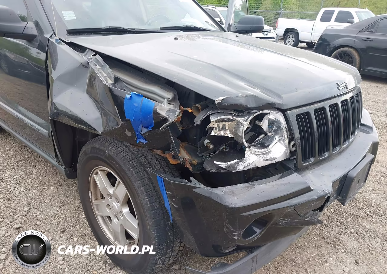 2007 Jeep Grand Cherokee Laredo VIN:1J8HR48P57C634584 - 6