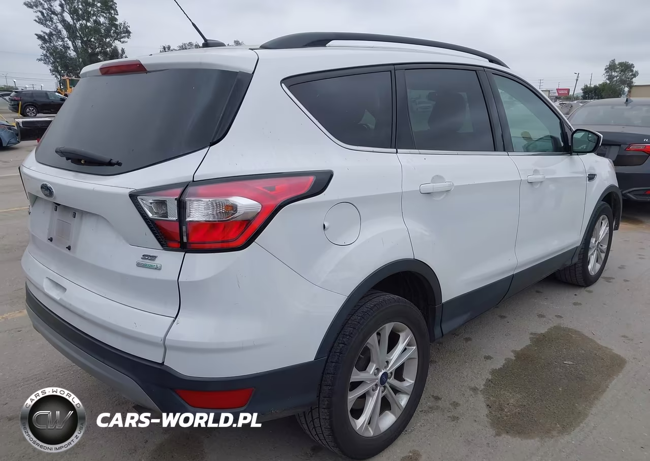 2018 Ford Escape Se VIN:1FMCU0GD6JUB86059 - 4