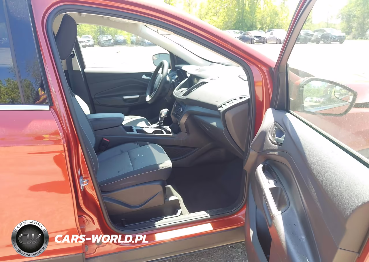 2019 Ford Escape Se VIN:1FMCU0GD7KUB68493 - 5