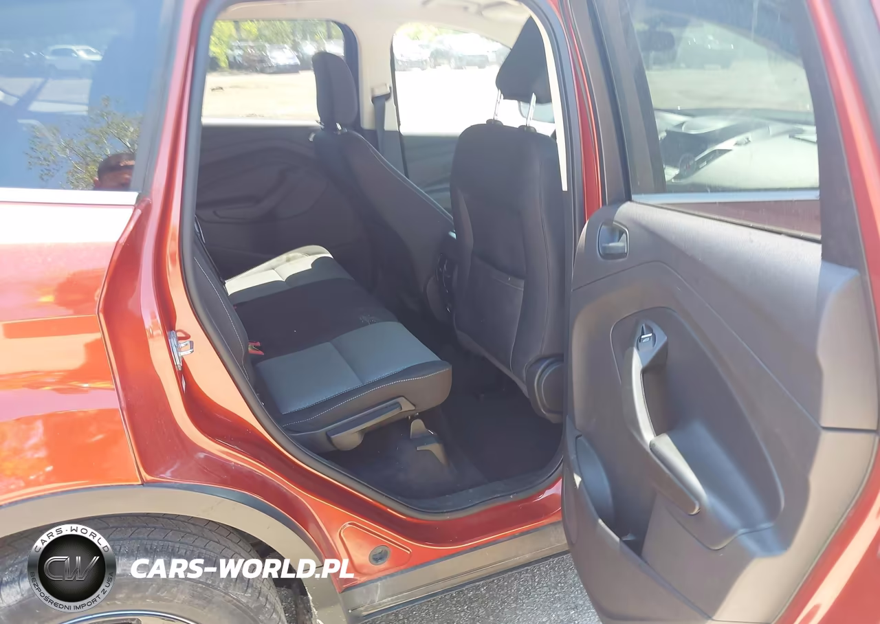 2019 Ford Escape Se VIN:1FMCU0GD7KUB68493 - 8