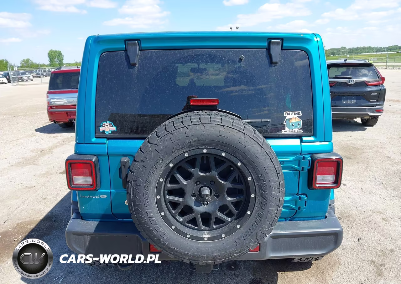 2019 Jeep Wrangler Unlimited Sahara 4X4 VIN:1C4HJXEN5KW690700 - 17