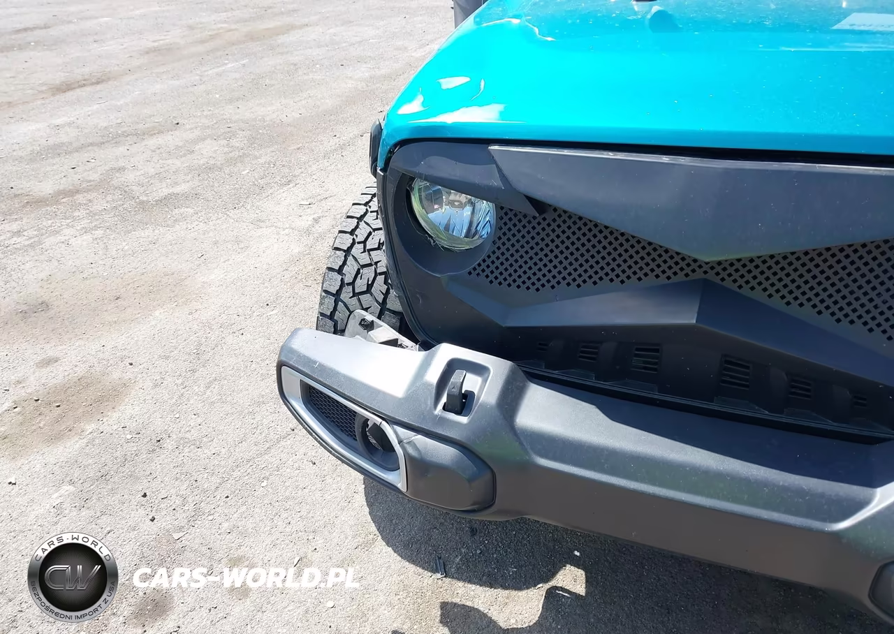 2019 Jeep Wrangler Unlimited Sahara 4X4 VIN:1C4HJXEN5KW690700 - 6