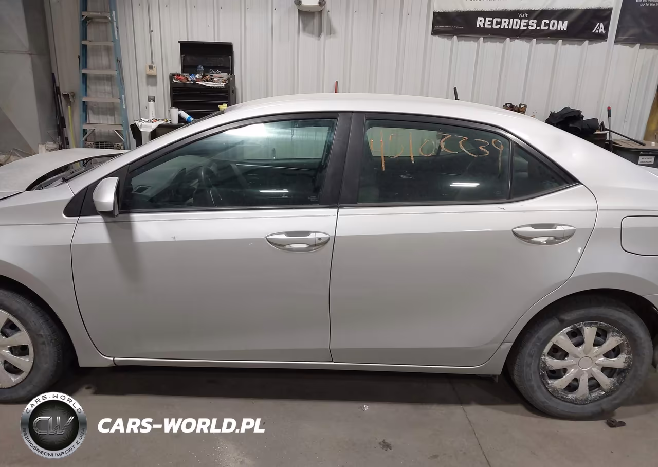 2016 Toyota Corolla L VIN:5YFBURHE6GP455579 - 14