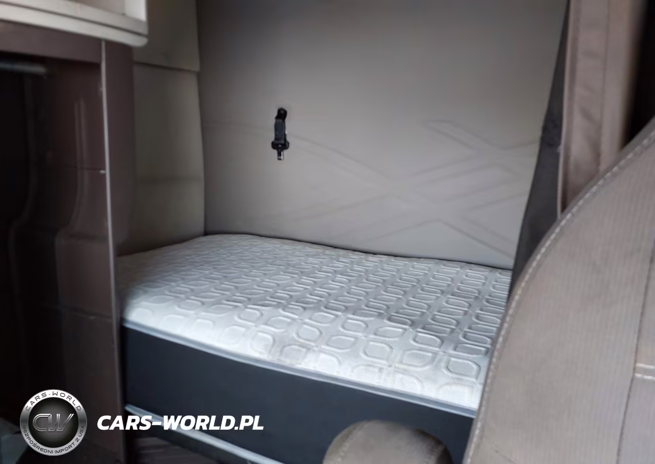 2015 Volvo Vn Vnl VIN:4V4NC9KJ3FN913729 - 7