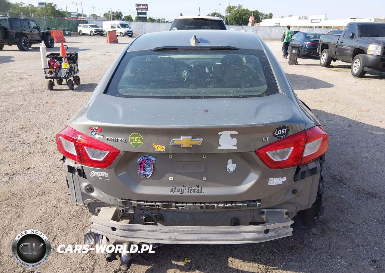 2017 Chevrolet Cruze Lt Auto VIN:1G1BE5SM6H7207687 - 17