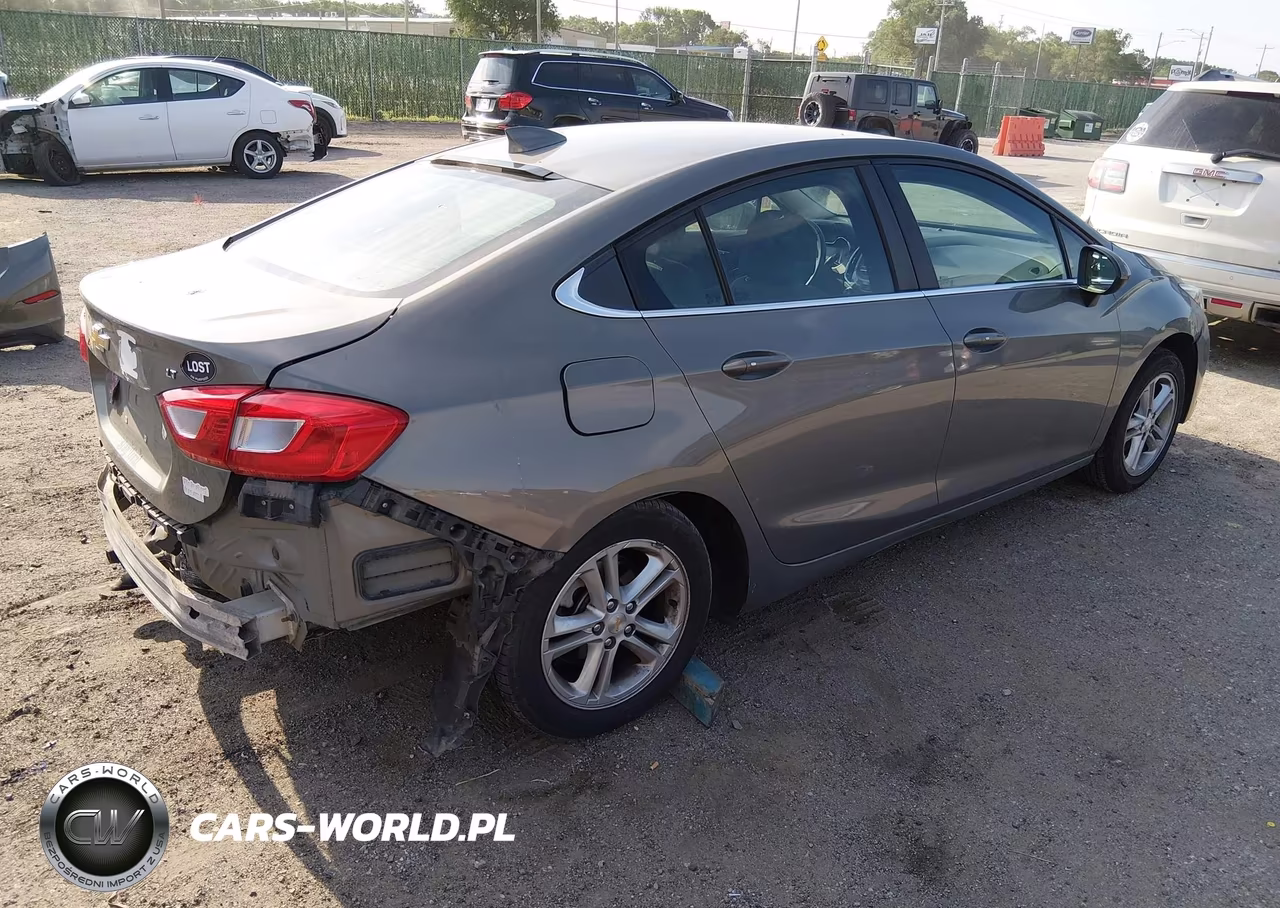 2017 Chevrolet Cruze Lt Auto VIN:1G1BE5SM6H7207687 - 4